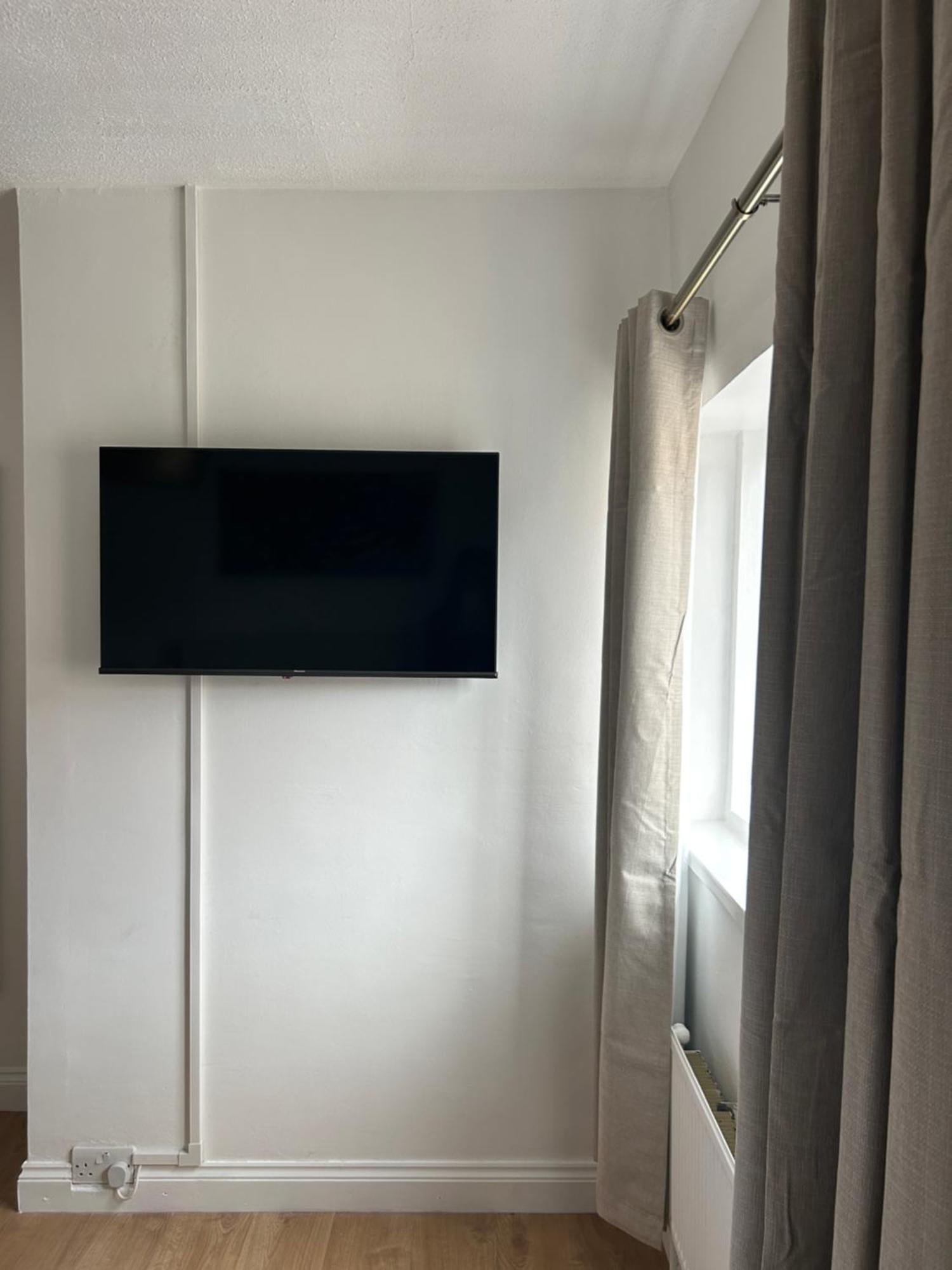 No6 Overnight Stays Free Onsite Parking Hindlip Luaran gambar