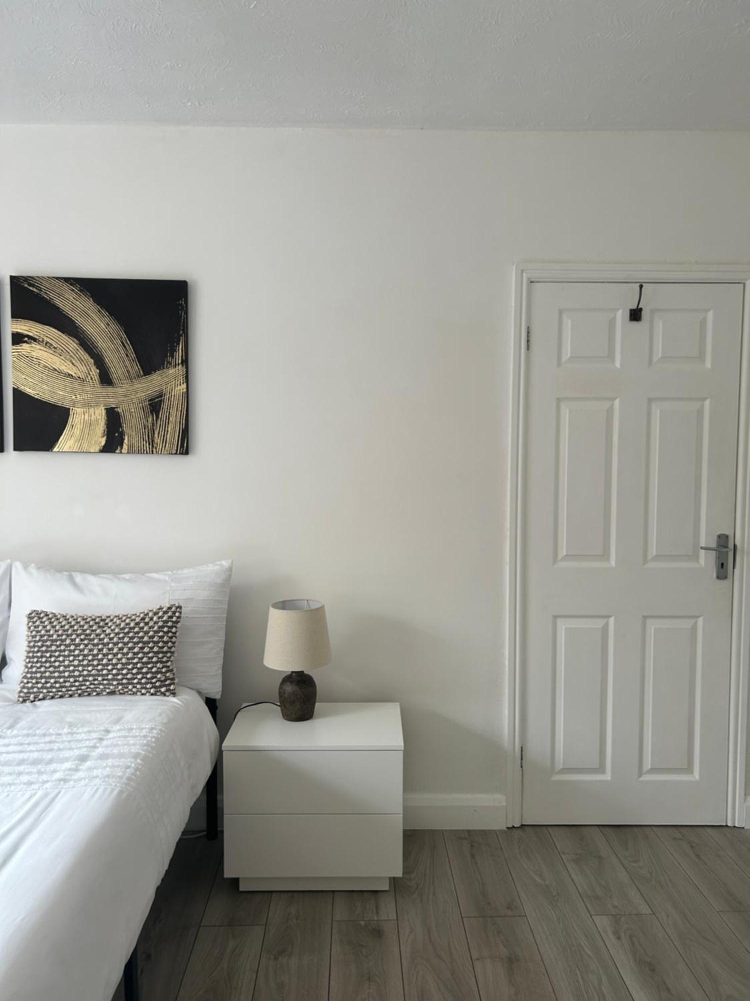 No6 Overnight Stays Free Onsite Parking Hindlip Luaran gambar