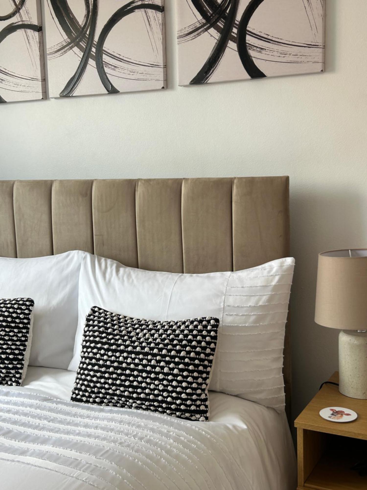 No6 Overnight Stays Free Onsite Parking Hindlip Luaran gambar