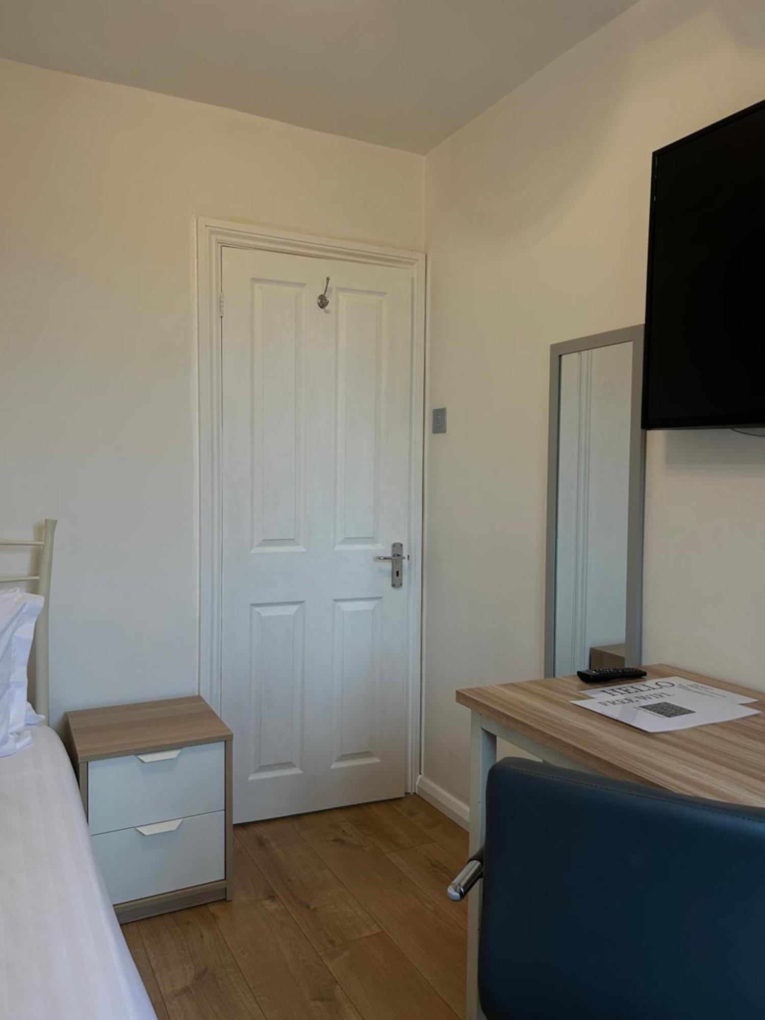 No6 Overnight Stays Free Onsite Parking Hindlip Luaran gambar